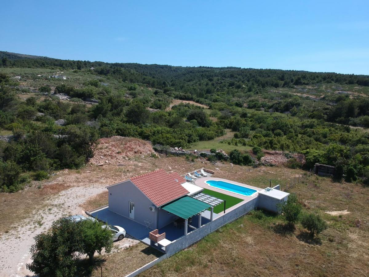 Villa Nane Garden House With Heated Pool à Mirce Extérieur photo
