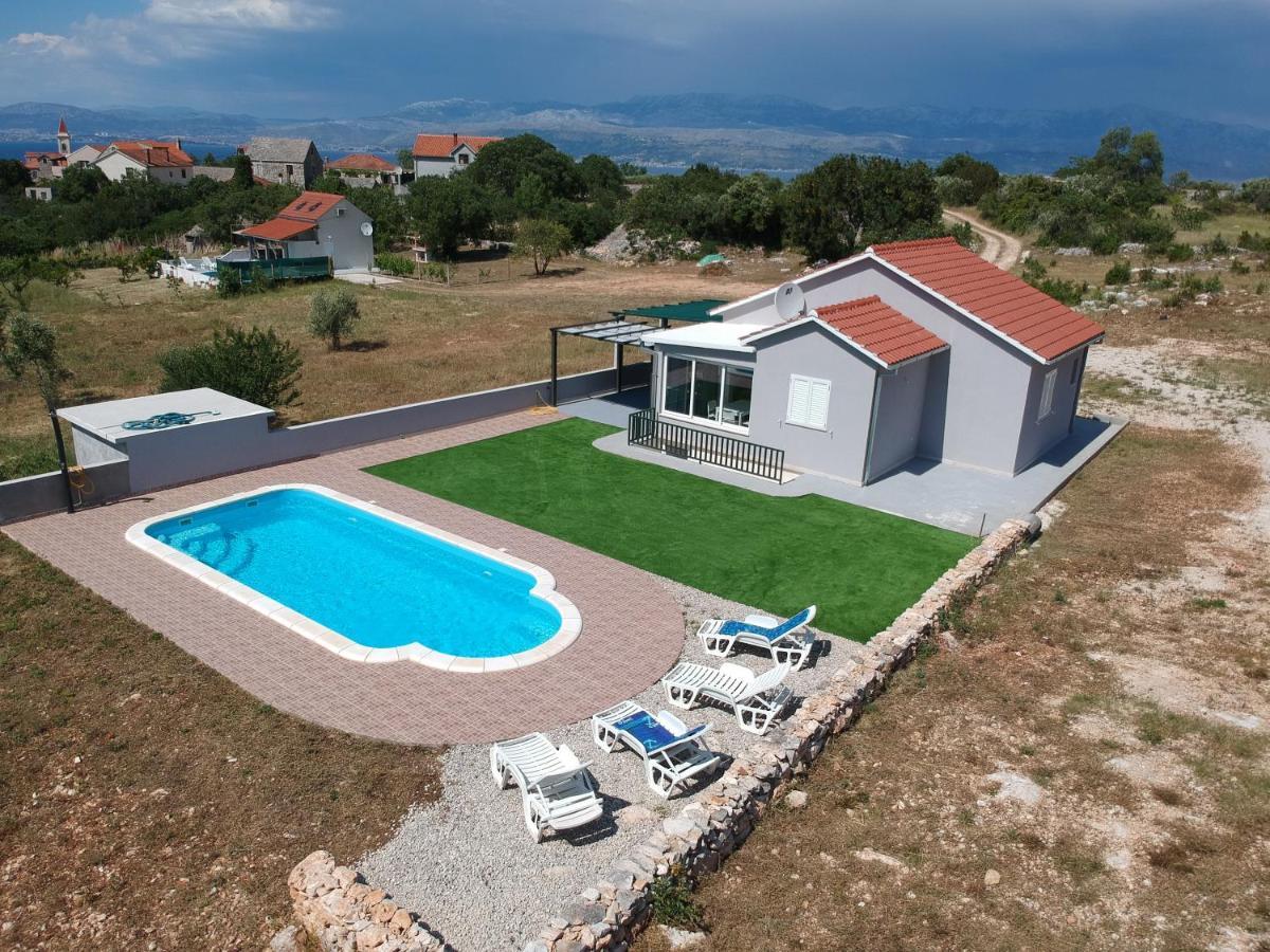 Villa Nane Garden House With Heated Pool à Mirce Extérieur photo